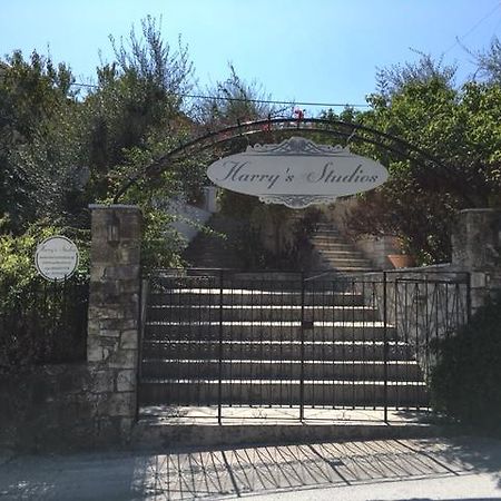 Harry'S Studios 1 ガイオス エクステリア 写真